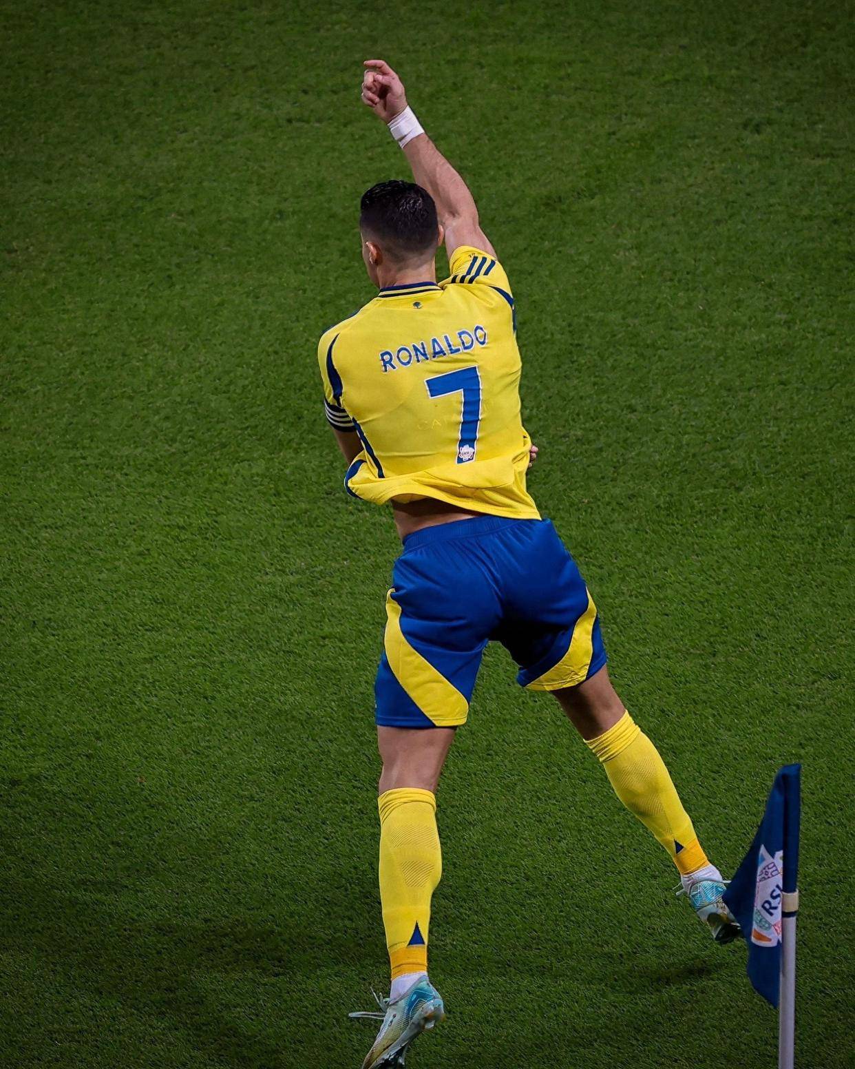 SKT不断突破!,C罗连续十五场比赛得分超过夺冠再创辉煌时刻的简单介绍 SKT不断突破!,C罗连续十五场比赛得分超过夺冠再创辉煌时刻的简单介绍